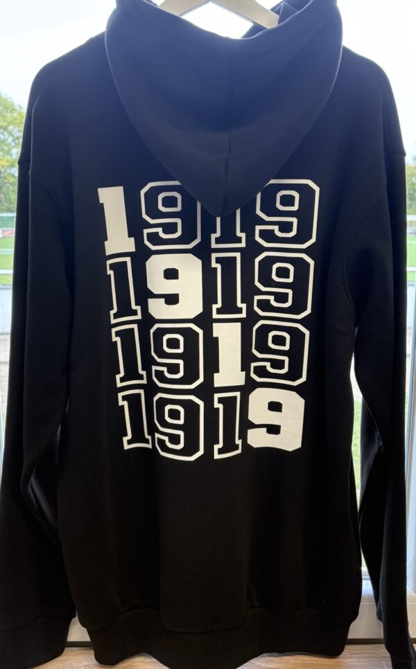 Hoodie „1919“ – Schwarz | Größe XL